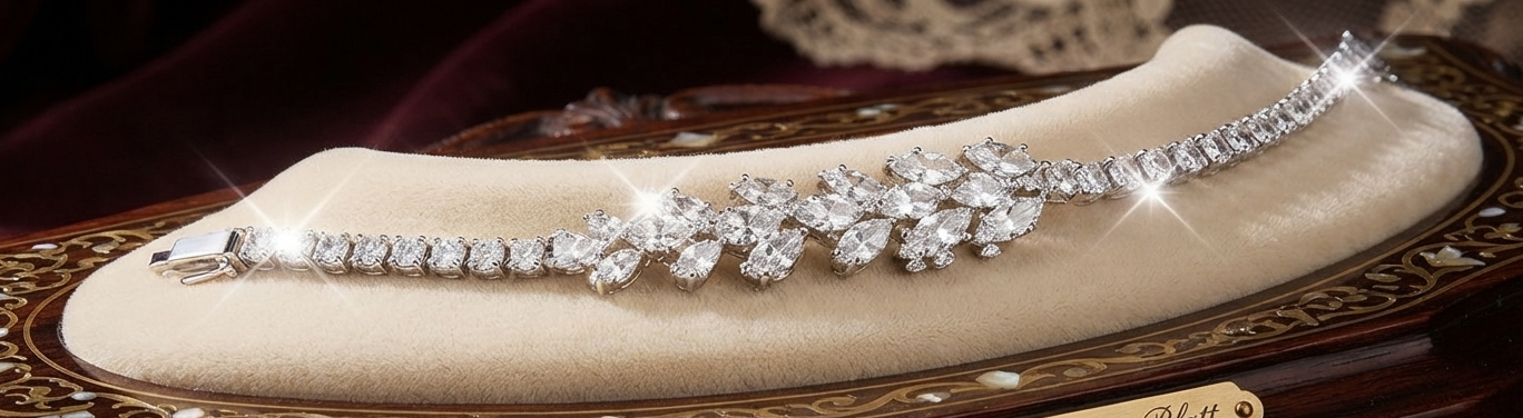 Damen Zirkon Silber Schmuck-Set Kette Ohrringe Ring Geschenkbox