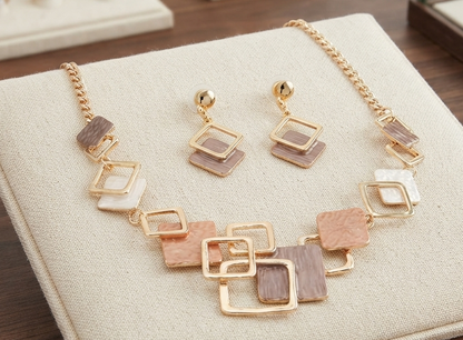 Modernes Damen Halskette & Ohrringe Set – Geometrisches Design, Tropföl-Finish